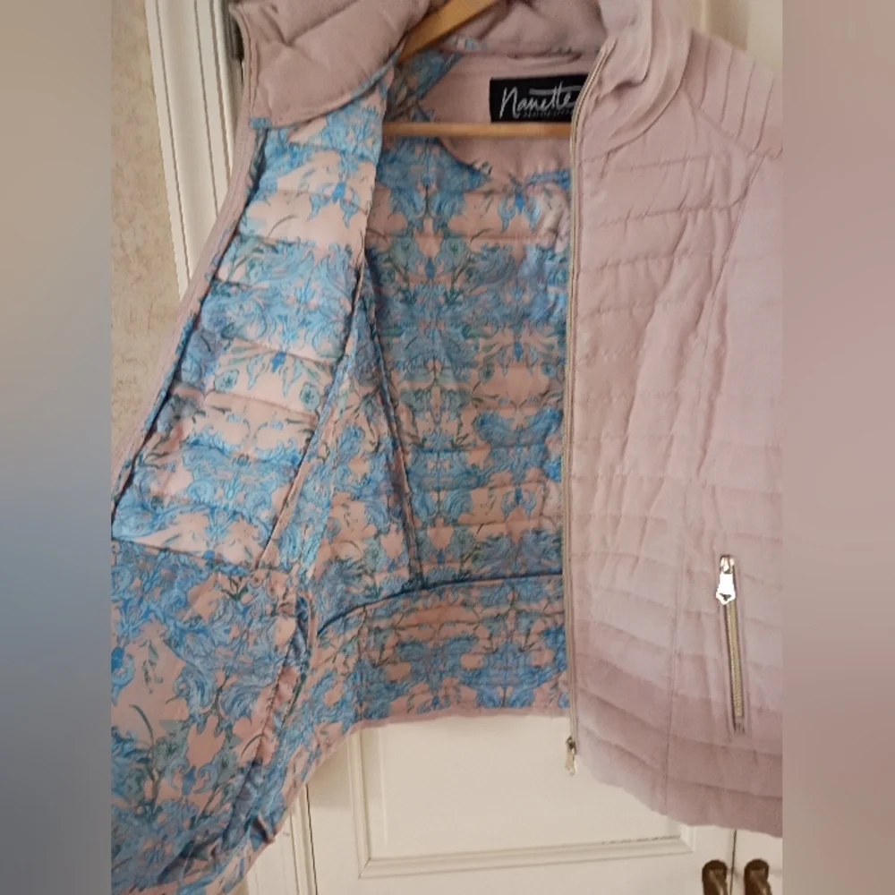 Nanette Lepore Blush Puffer Jacket for Women.No sizeTag Pit To Pit 22"Length 25" - Picture 4 of 7